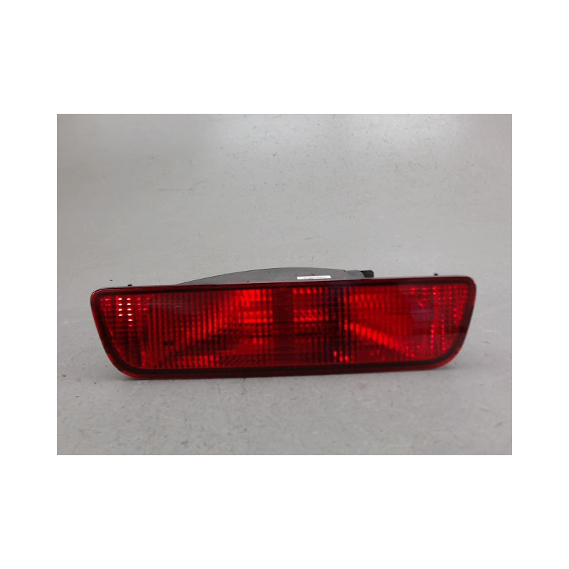 FEU BROUILLARD CENTRAL ARRIERE NISSAN MICRA