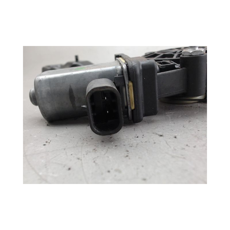 MECANISME LEVE-GLACE AVANT DROIT FIAT PANDA