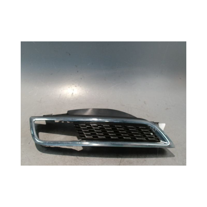 GRILLE CALANDRE DROIT NISSAN MICRA 2009-