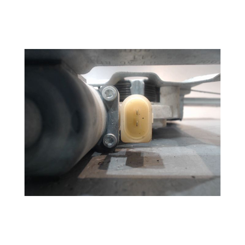 MECANISME+MOTEUR LEVE-GLACE AVANT DROIT VOLKSWAGEN CRAFTER