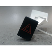 BOUTON DE WARNING NISSAN QASHQAI