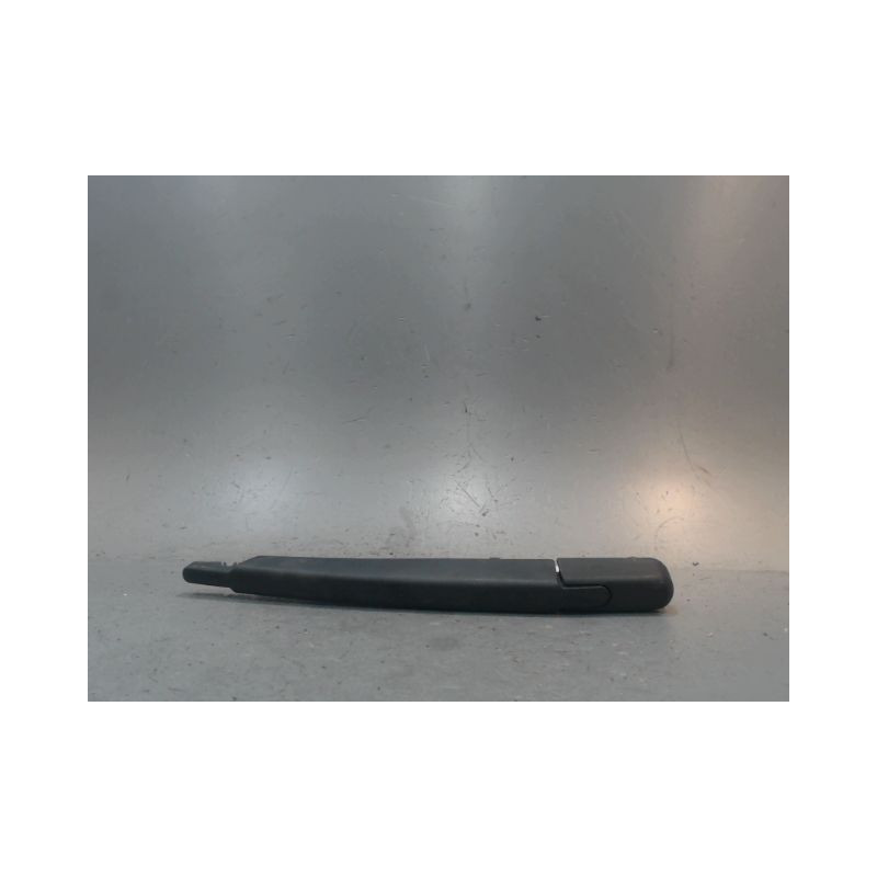 BRAS ESSUIE-GLACE ARRIERE NISSAN QASHQAI
