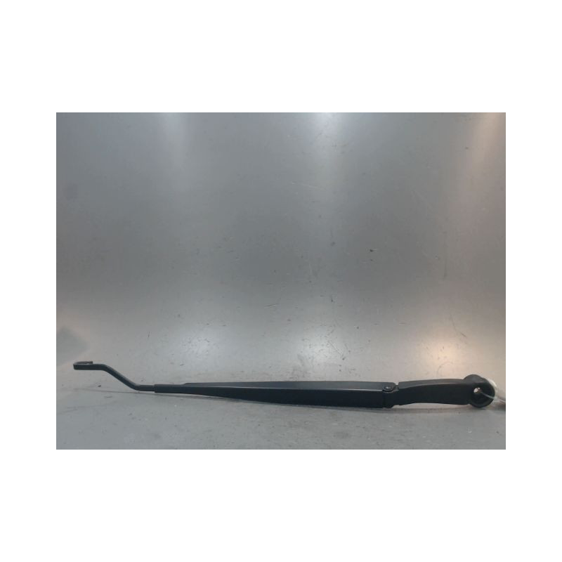 BRAS ESSUIE-GLACE AVANT GAUCHE HYUNDAI I20
