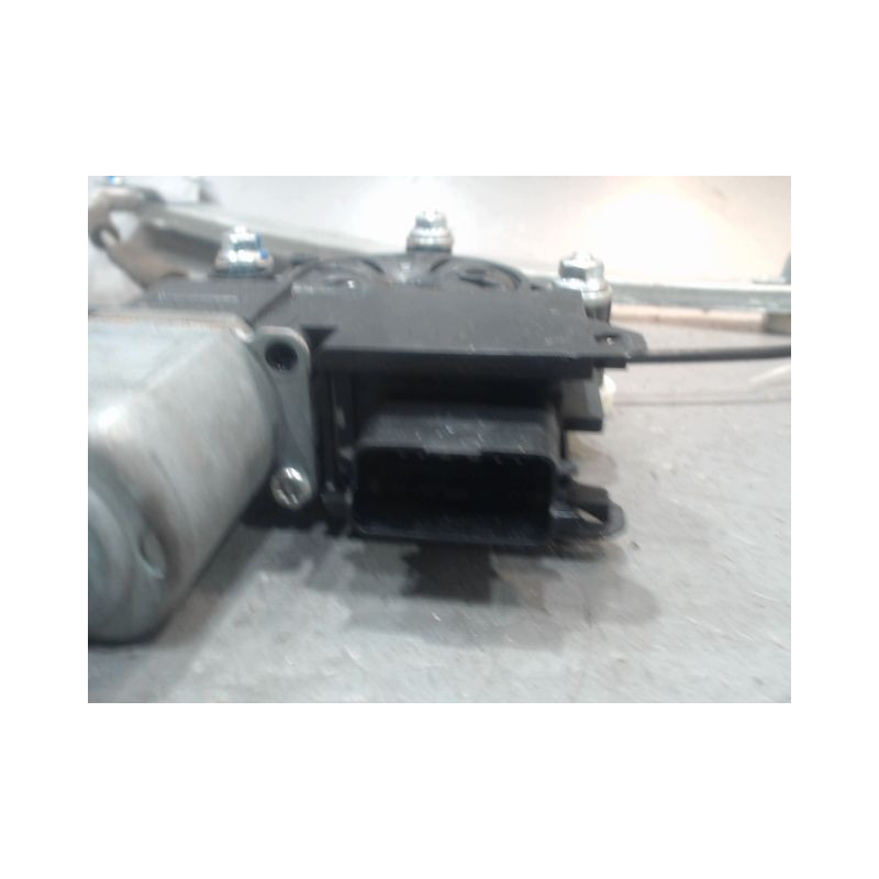 MECANISME+MOTEUR LEVE-GLACE AVANT GAUCHE HYUNDAI I20