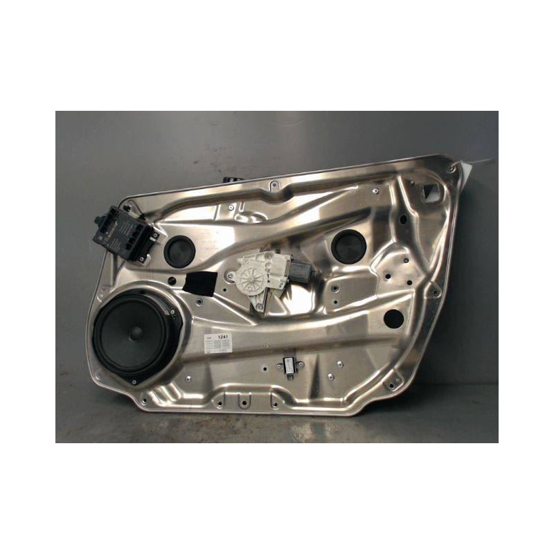 MECANISME+MOTEUR LEVE-GLACE AVANT DROIT MERCEDES CLASSE C