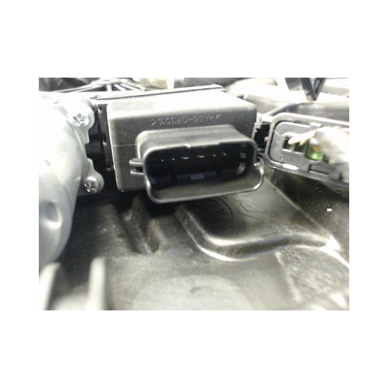 MECANISME+MOTEUR LEVE-GLACE AVANT DROIT KIA CEE-D