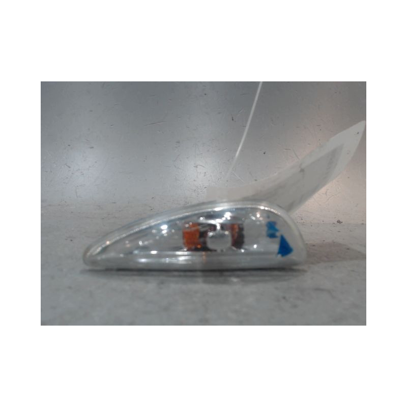 REPETITEUR AILE DROIT HYUNDAI I20