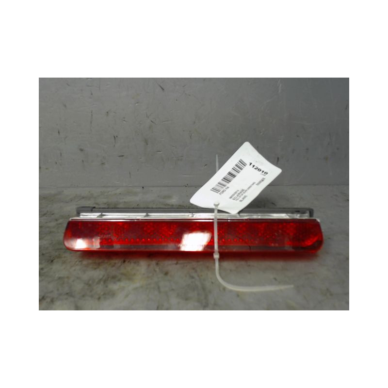 FEUX STOP SUPPLEMENTAIRE FORD KA