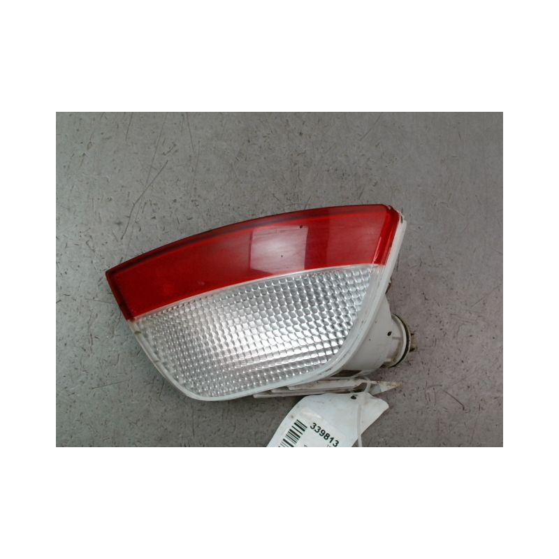 FEU DE PARE-CHOC ARRIERE DROIT FORD FOCUS II Phase 1 2004-2007