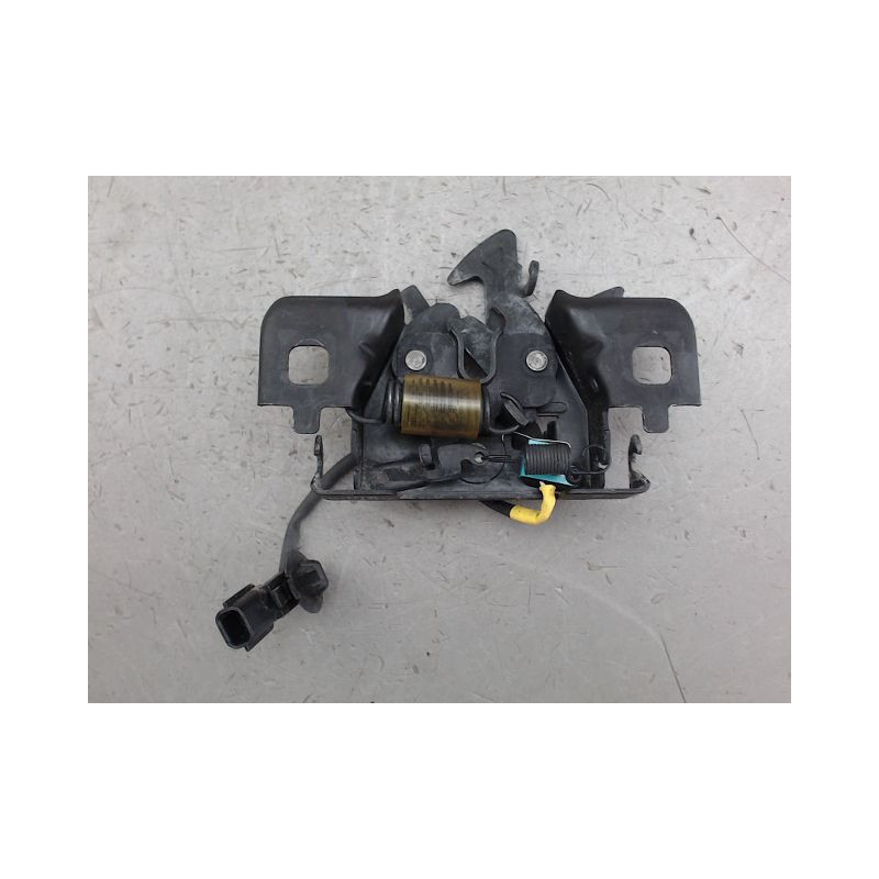 SERRURE CAPOT RENAULT CAPTUR