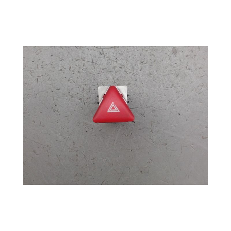 BOUTON DE WARNING VOLKSWAGEN GOLF