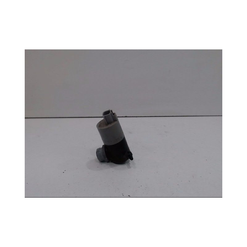 POMPE LAVE-GLACE AVANT TOYOTA AVENSIS