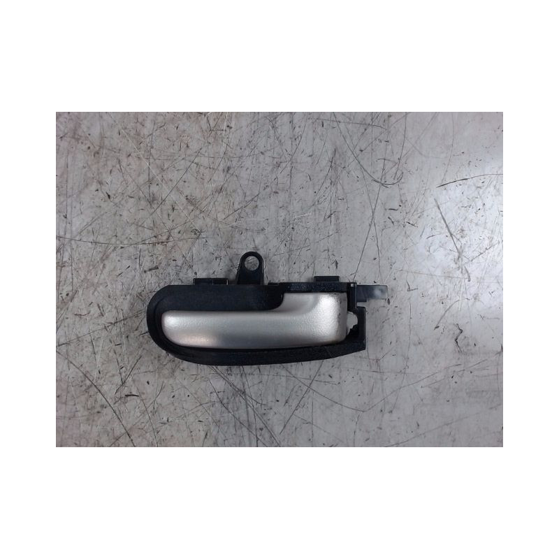 POIGNEE INTERIEURE PORTE AVANT DROIT TOYOTA YARIS 2003-