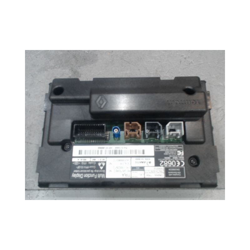 ECRAN GPS RENAULT CLIO