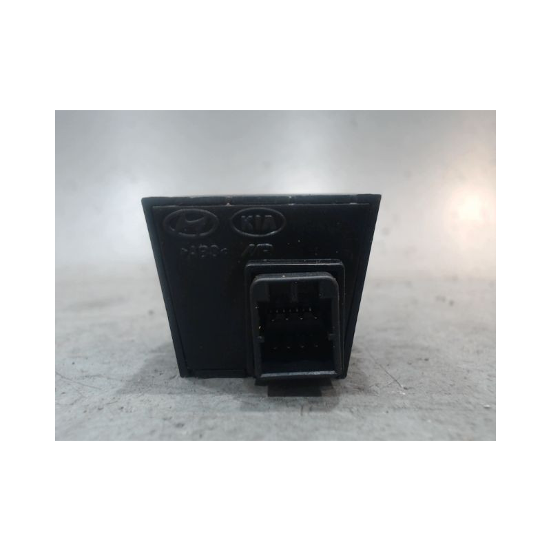 BOUTON DE WARNING HYUNDAI I20