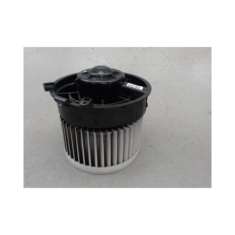 MOTEUR VENTILATEUR CHAUFFAGE NISSAN QASHQAI