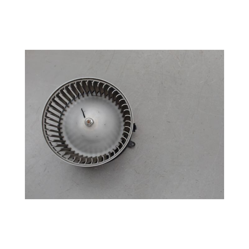 MOTEUR VENTILATEUR CHAUFFAGE NISSAN QASHQAI