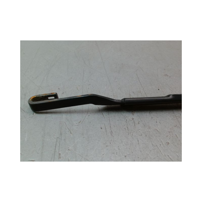 BRAS ESSUIE-GLACE AVANT GAUCHE TOYOTA AURIS 2010-