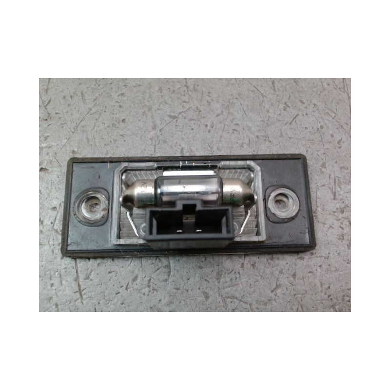 ECLAIREUR PLAQUE DE POLICE GAUCHE VOLKSWAGEN TIGUAN BREAK I Phase 2 (5N) 2011-...
