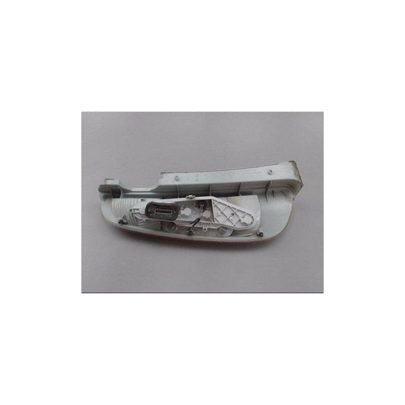 FEU ARRIERE DROIT SKODA ROOMSTER PH2 2010-