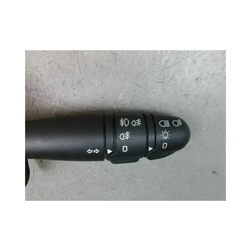 COMMANDE ECLAIRAGE RENAULT CLIO CAMPUS II Phase 1 2006-2009