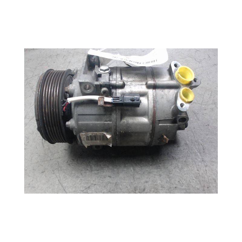 COMPRESSEUR AIR CONDITIONNE OPEL VIVARO