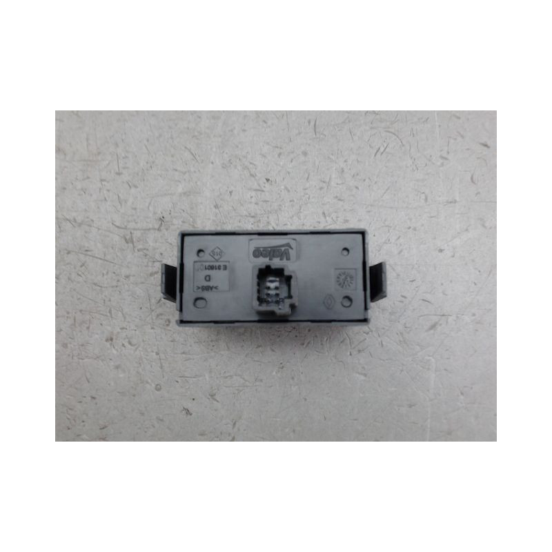 BOUTON DE WARNING RENAULT CLIO