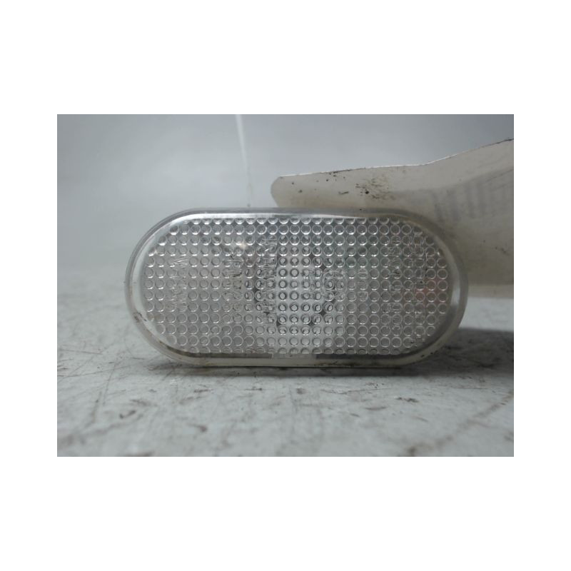 REPETITEUR AILE GAUCHE RENAULT TWINGO