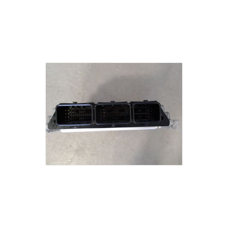 CALCULATEUR MOTEUR RENAULT LAGUNA