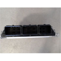 CALCULATEUR MOTEUR RENAULT LAGUNA