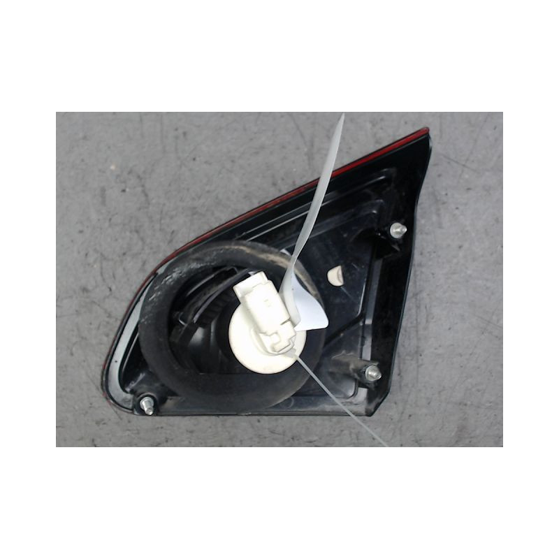 FEU ARRIERE INTERIEUR GAUCHE NISSAN QASHQAI