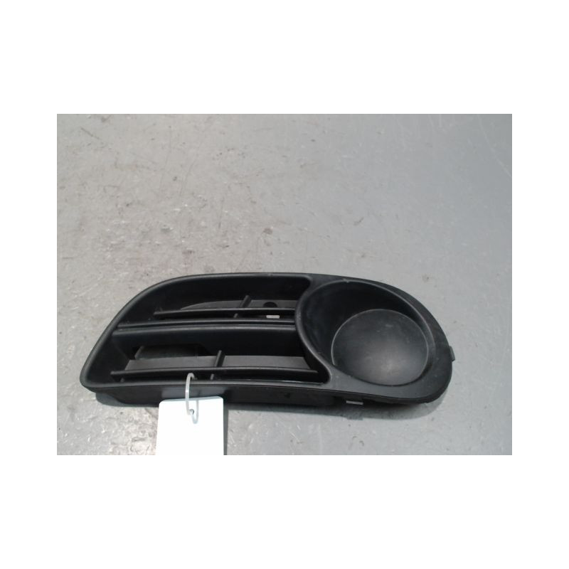 OBTURATEUR PHARE ADDITIONNEL PARE-CHOC AVG SKODA FABIA 2004-2007