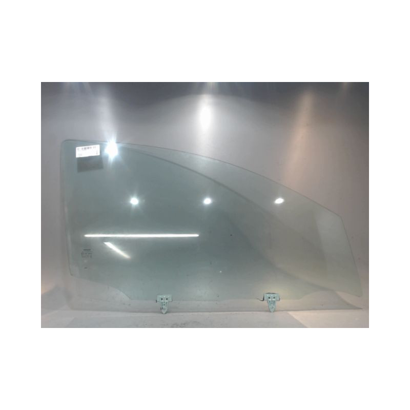 GLACE PORTE AVD NISSAN QASHQAI