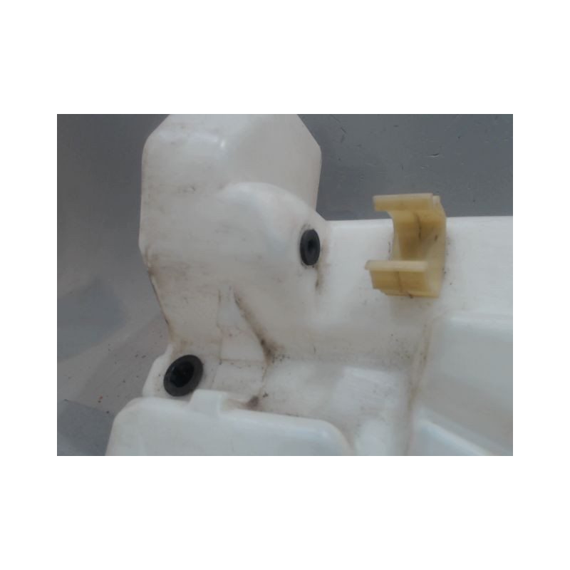 RESERVOIR LAVE-GLACE AVANT NISSAN QASHQAI