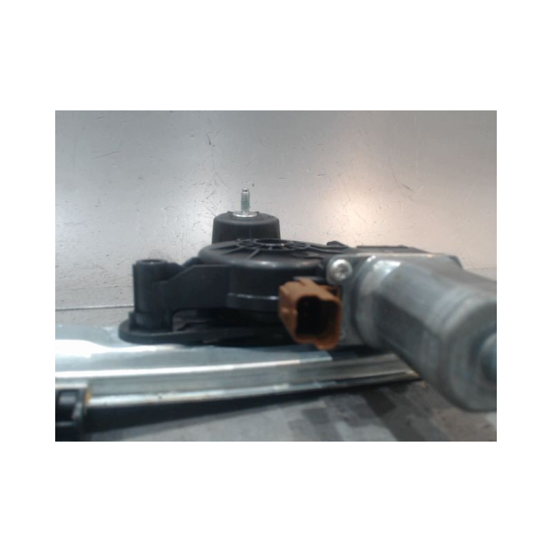 MECANISME+MOTEUR LEVE-GLACE AVANT DROIT DACIA SANDERO