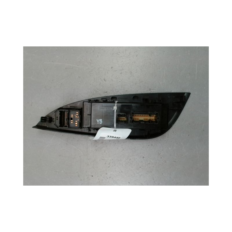 COMMANDE LEVE-GLACE PORTE AVG NISSAN PULSAR