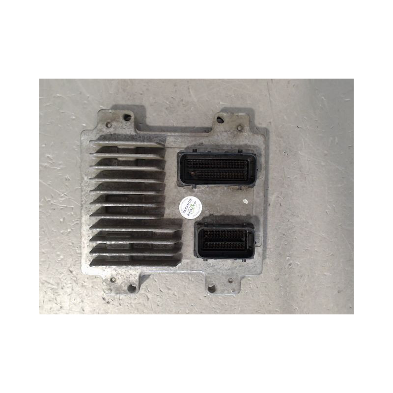 CALCULATEUR MOTEUR OPEL CORSA