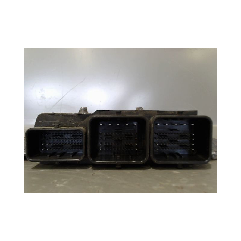 CALCULATEUR MOTEUR PEUGEOT EXPERT
