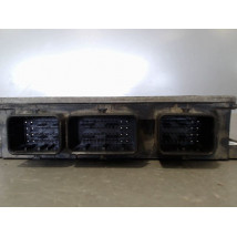 CALCULATEUR MOTEUR RENAULT CLIO