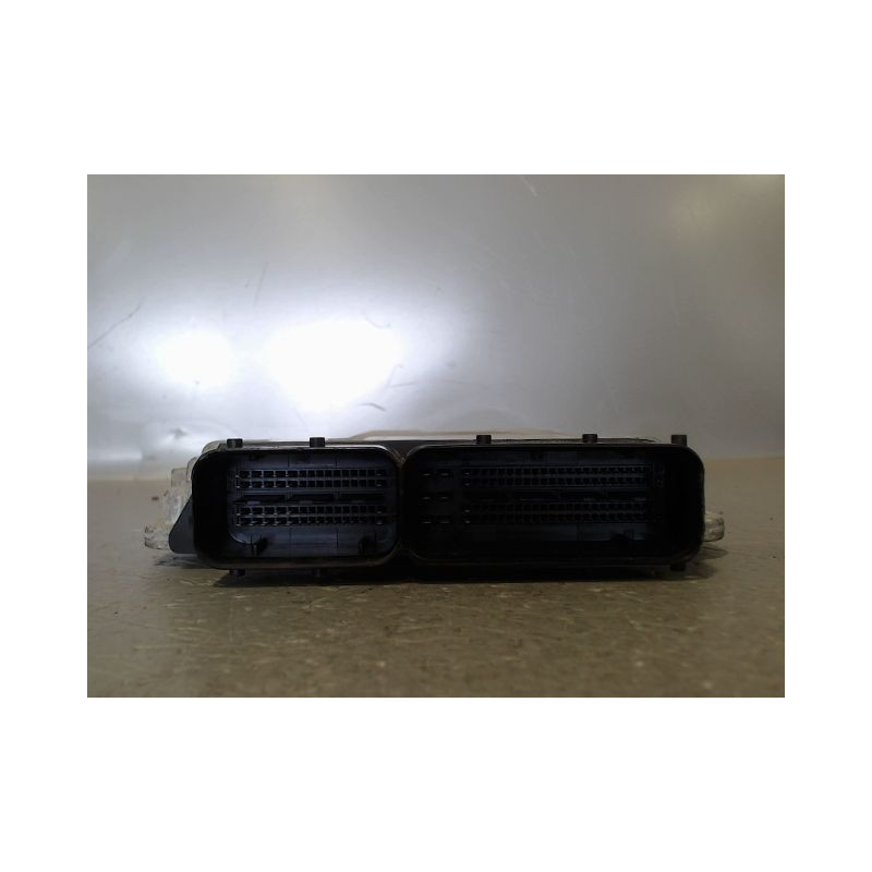CALCULATEUR MOTEUR VOLKSWAGEN GOLF