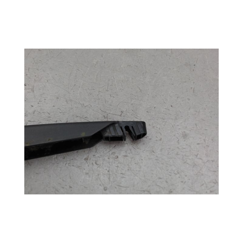 BRAS ESSUIE-GLACE ARRIERE NISSAN QASHQAI