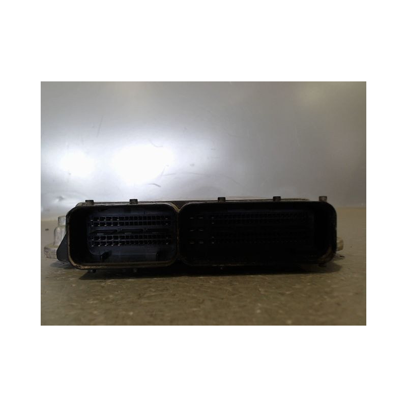 CALCULATEUR MOTEUR OPEL VECTRA