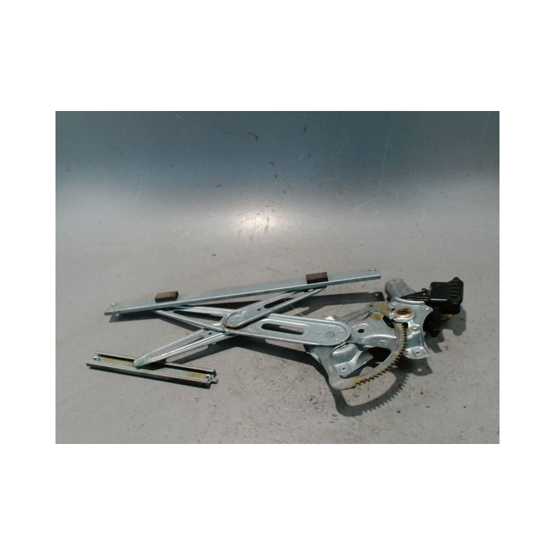 MECANISME+MOTEUR LEVE-GLACE AVANT DROIT TOYOTA AURIS 2010-