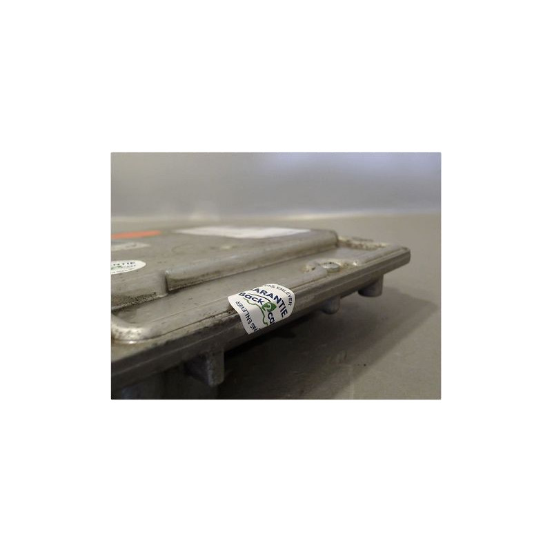 CALCULATEUR MOTEUR TOYOTA VERSO-S