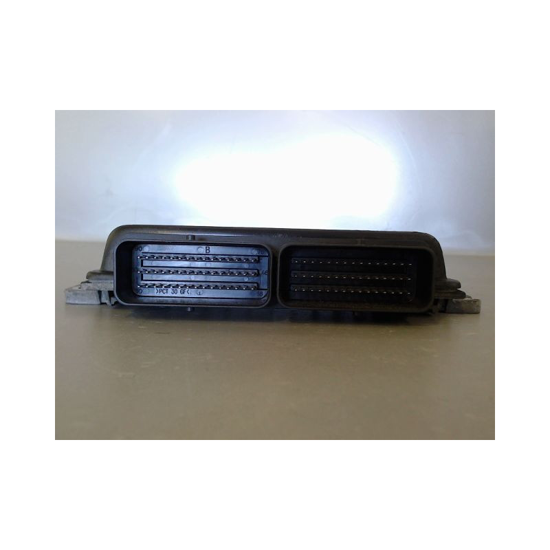 CALCULATEUR MOTEUR RENAULT MEGANE