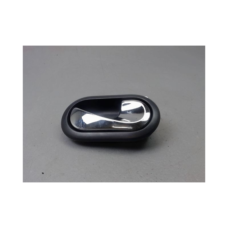 POIGNEE INTERIEURE PORTE AVANT DROIT DACIA LODGY BREAK 2012-...