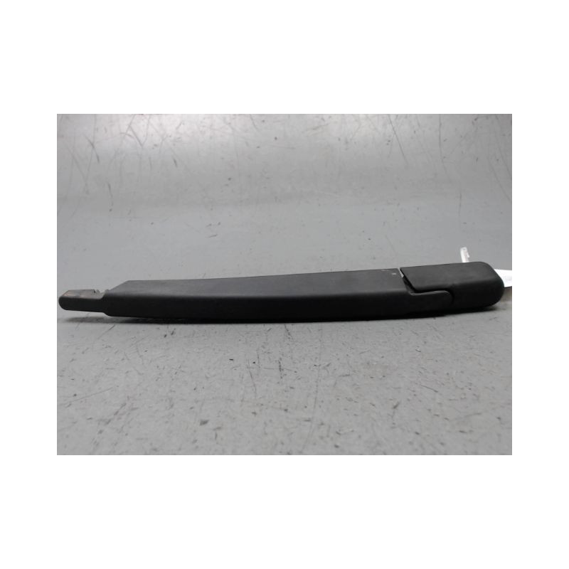 BRAS ESSUIE-GLACE ARRIERE NISSAN MICRA 2003-2005