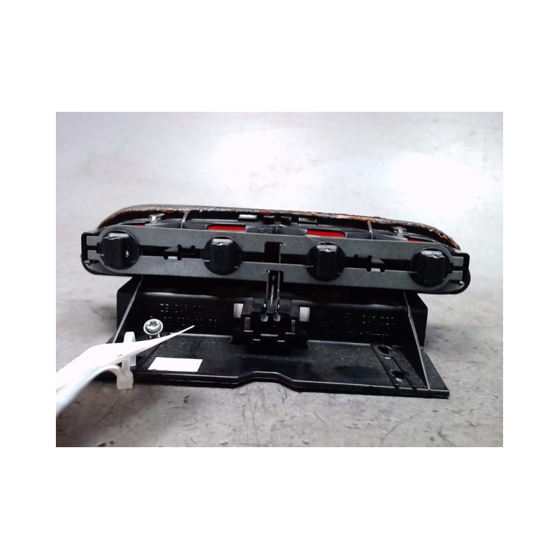 FEUX STOP SUPPLEMENTAIRE MERCEDES CLASSE A 2001 -