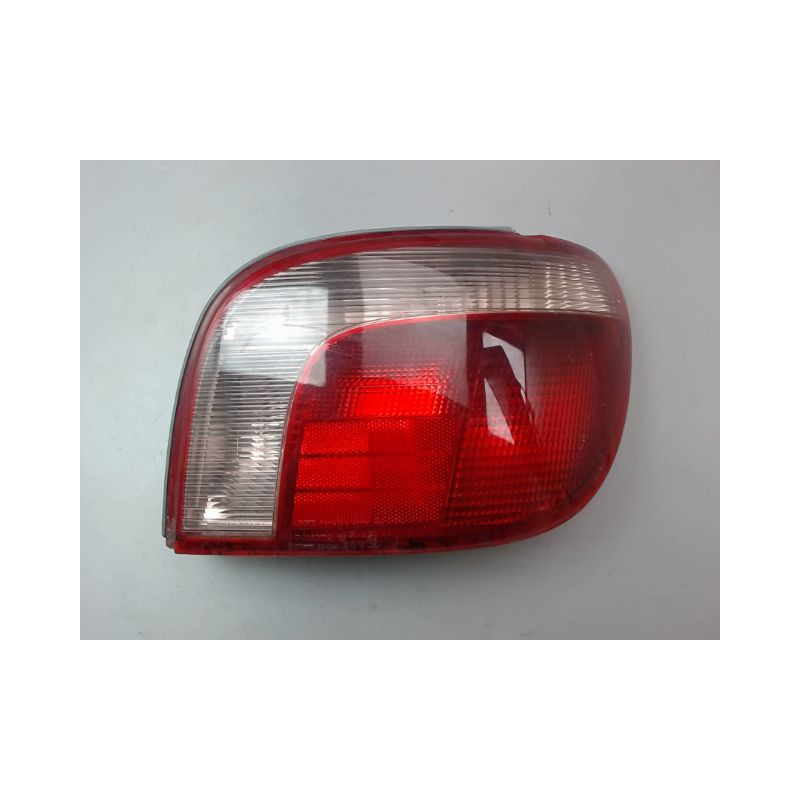 FEU ARRIERE DROIT TOYOTA YARIS I Phase 1 1999-2003