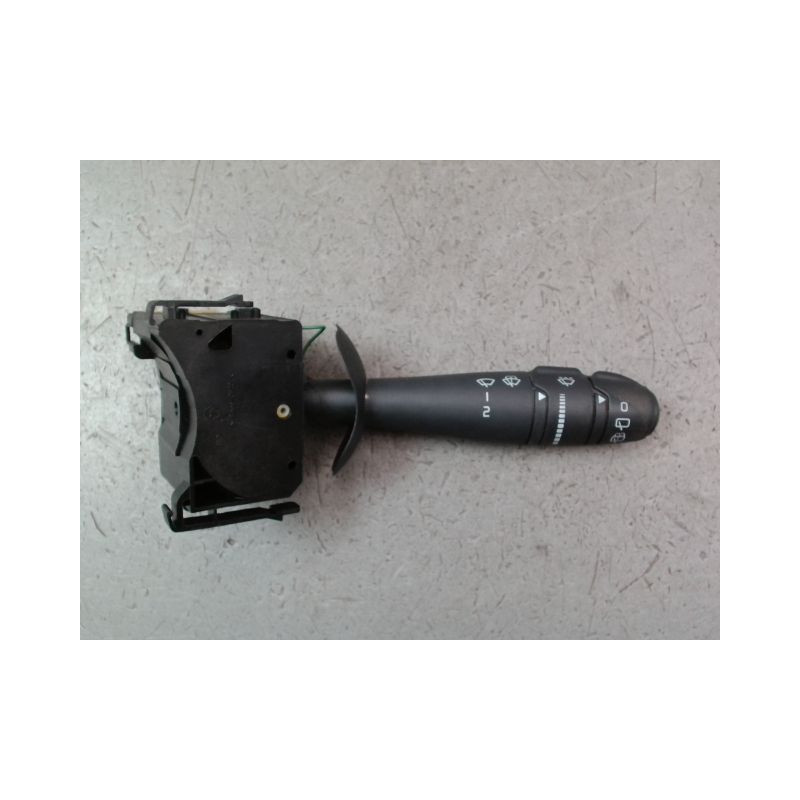 COMMANDE ESSUIE GLACE RENAULT TWINGO II Phase 1 2007-2011